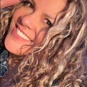 Meet your Posher, Vanessa